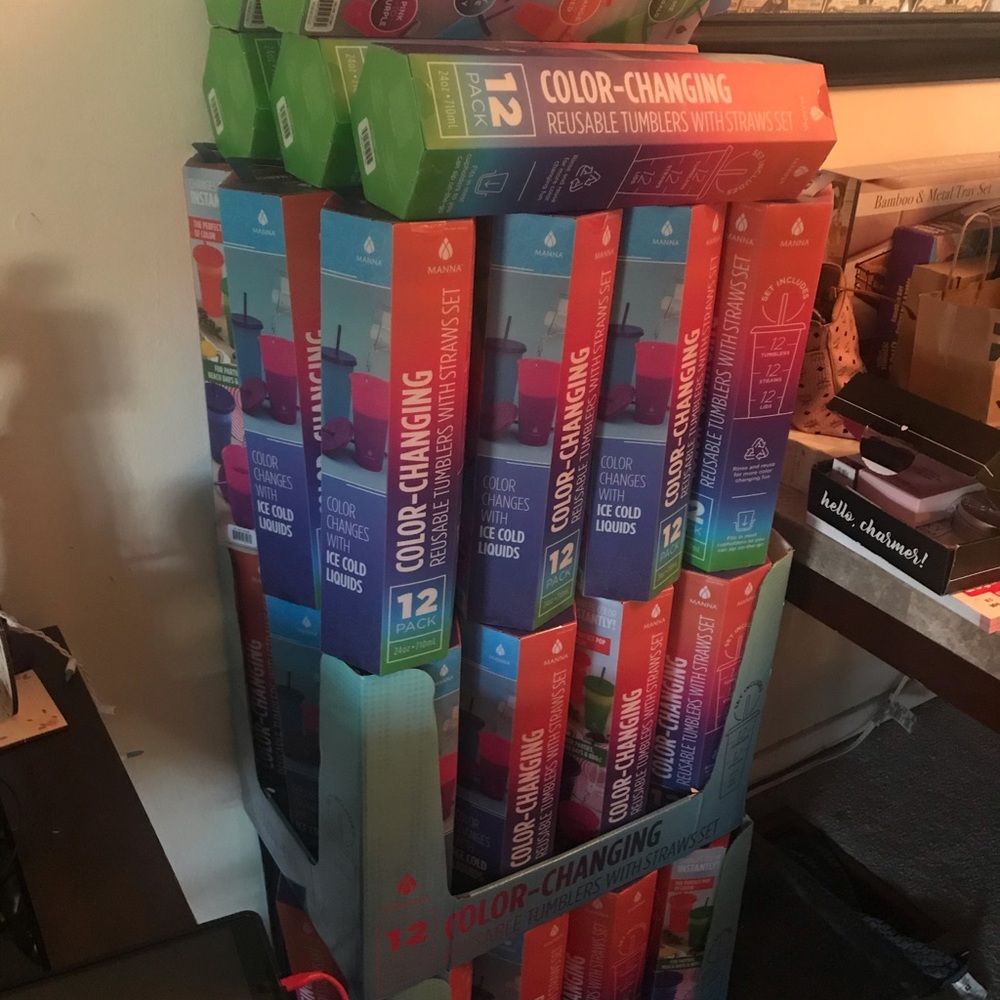 Color changing cups for a pack of 12